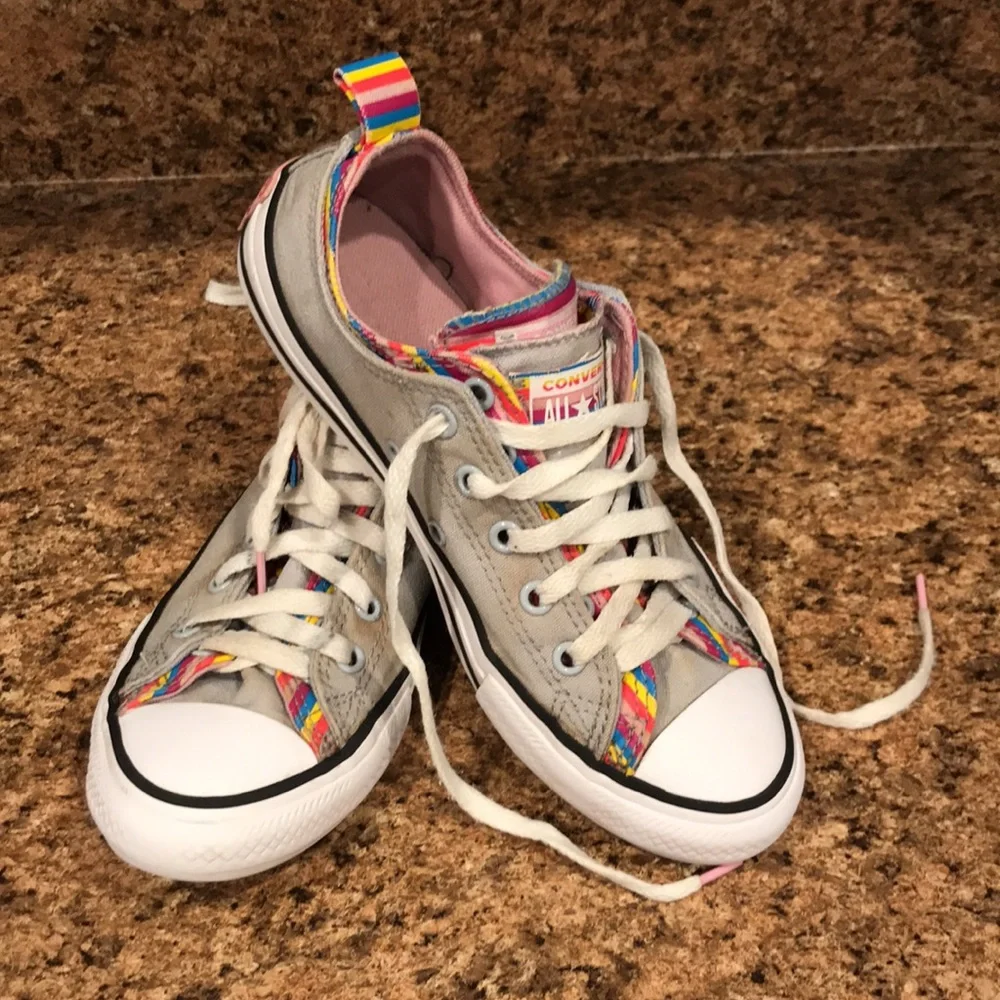 Converse All Star Wolf Doble upper Gray Rainbow Stripe Sneaker Big Girl …